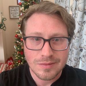 Meet your Posher, Christopher